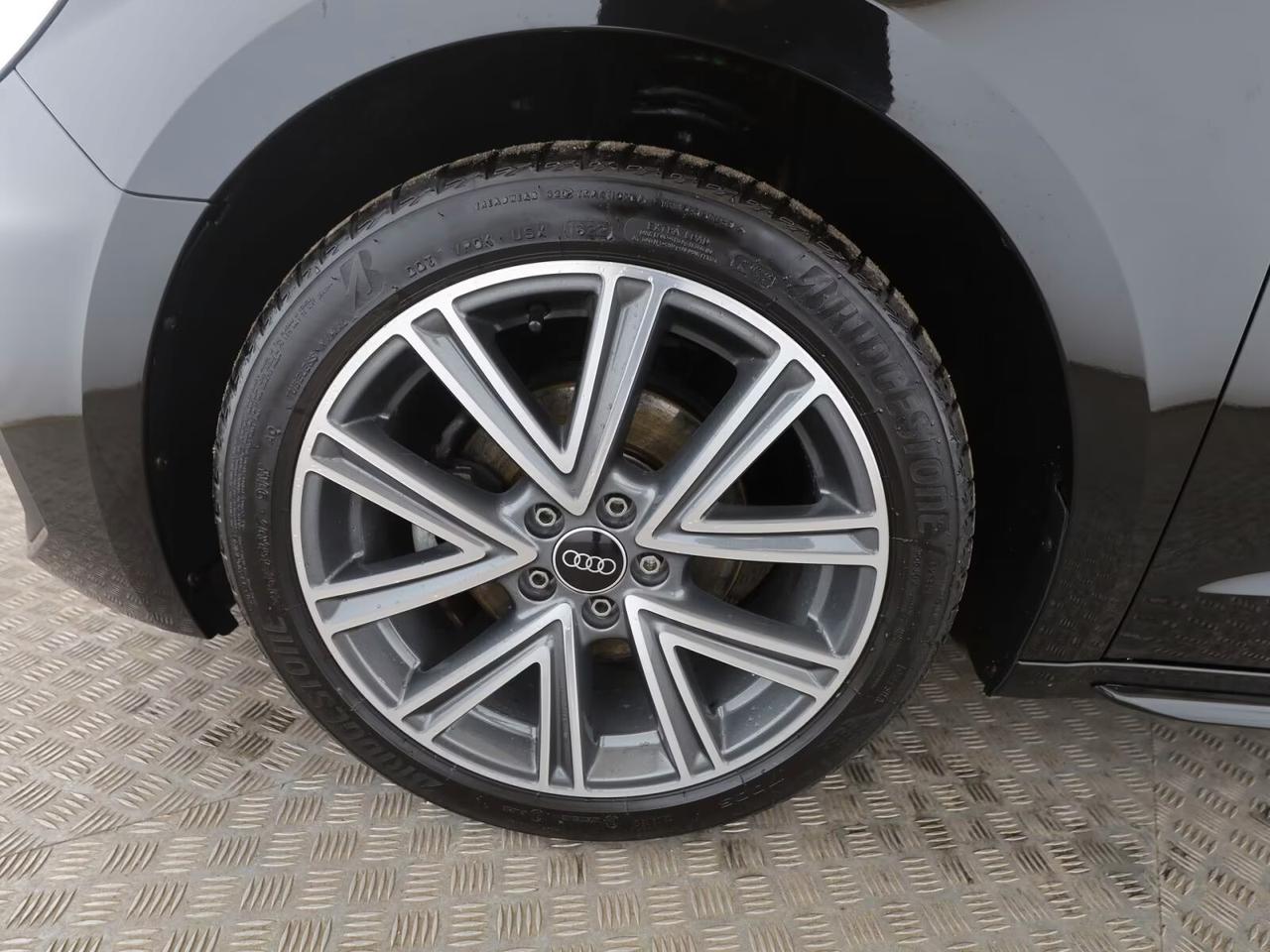 Audi A1 SPB 35 TFSI Sline S LINE MMI PLUS LED
