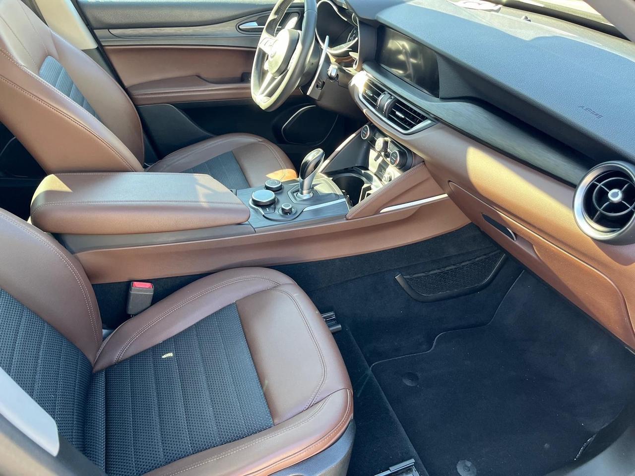 Alfa Romeo Stelvio 2.2 mjt camb aut-km 119000-2018