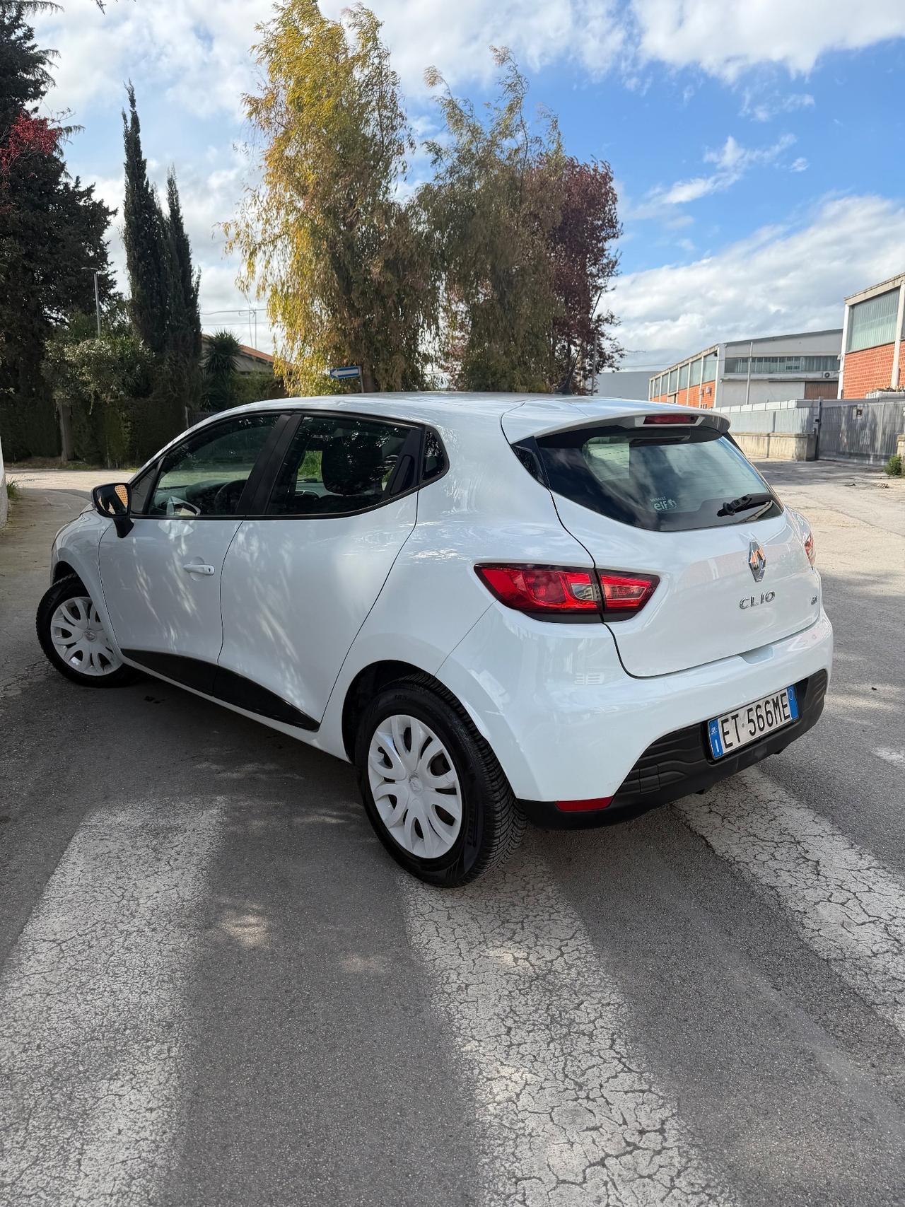 Renault Clio 1.5 dCi 8V 75CV 5 porte Wave