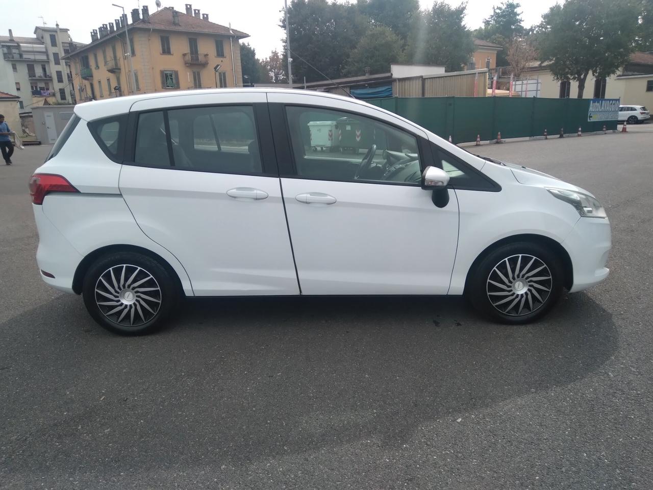 Ford B-Max 1.4 90 CV GPL Titanium x neopatentati