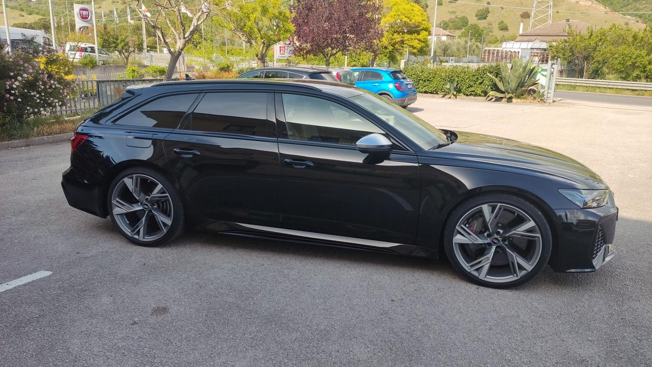 Audi A6 RS 6 Avant 4.0 TFSI V8 quattro tiptronic