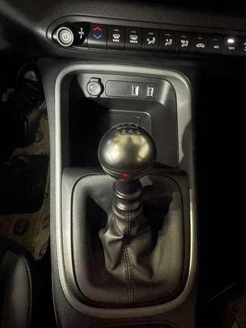 Jeep Avenger 1.2 Turbo 100cv Longitude + BVQ + Navi