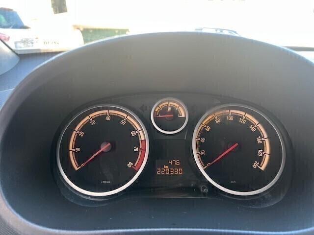 Opel Corsa 1.2 85CV 5 porte GPL-TECH Club