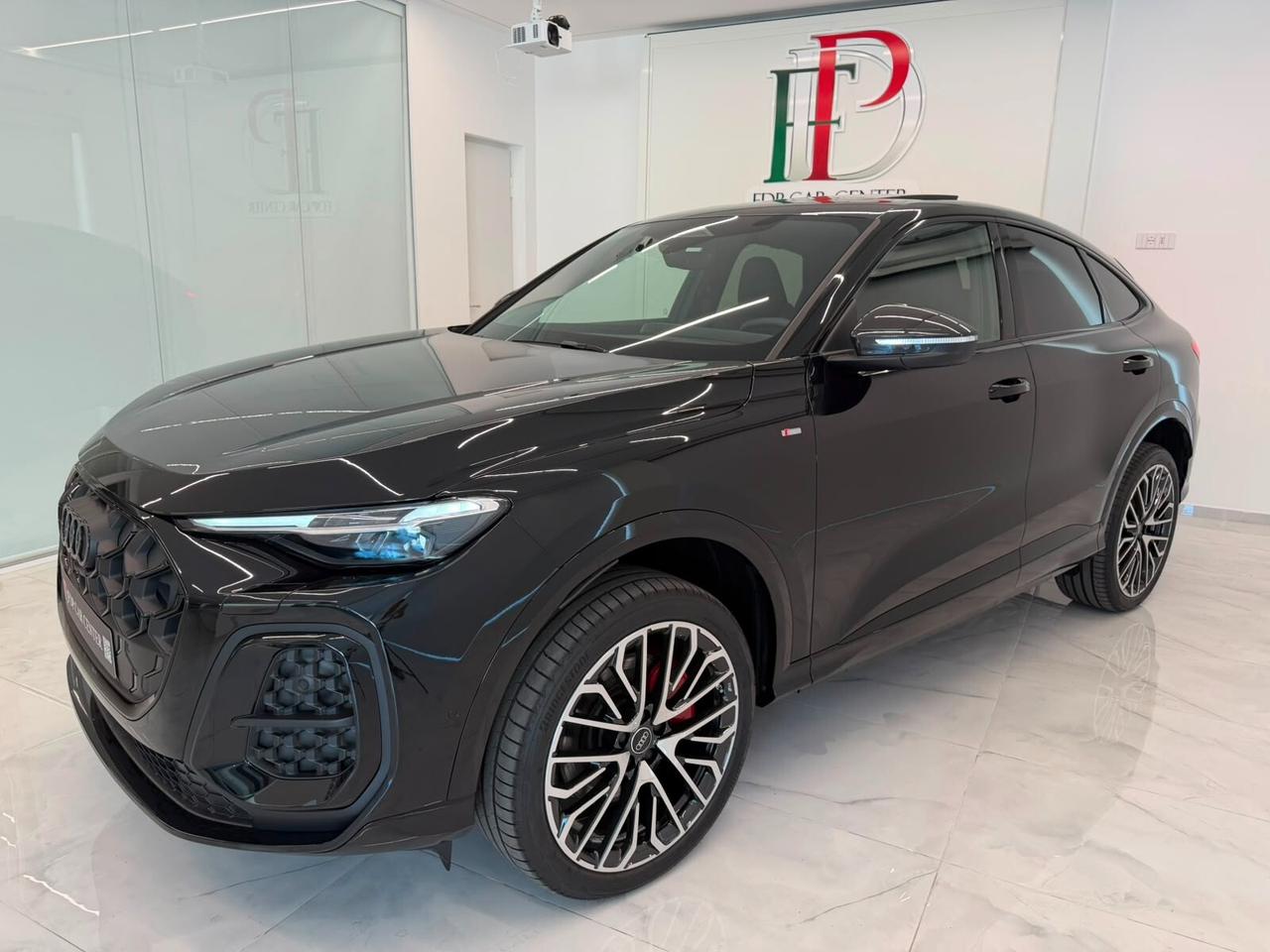 Audi Q5 SPB 40 TDI S tronic line plus - Carbon