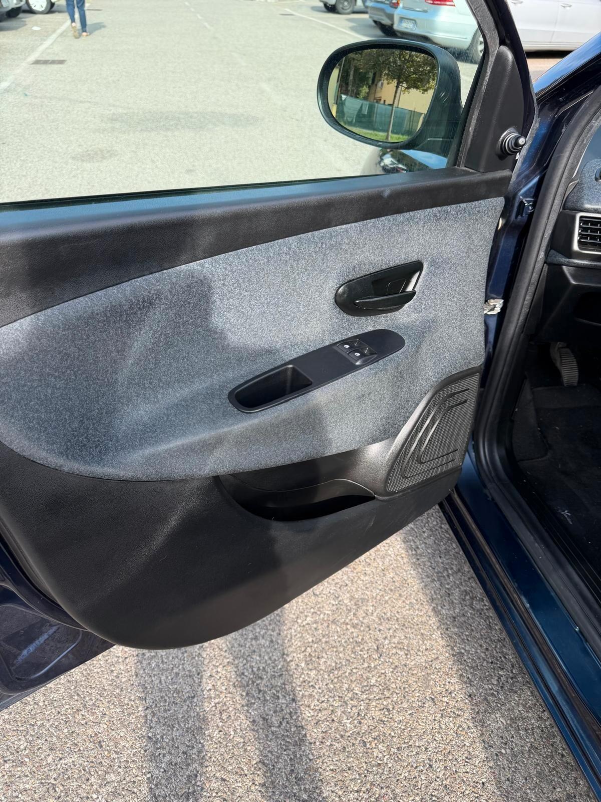Lancia Ypsilon 1.2 Gpl - NEOPATENTATI - 12 MESI DI GARANZIA -