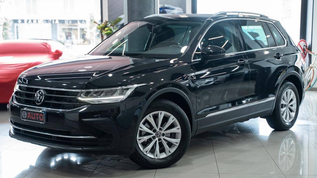 Volkswagen Tiguan 2.0 TDI LIFE DSG 150 CV PACK LUCI NAVI LED FULL OPTIONAL