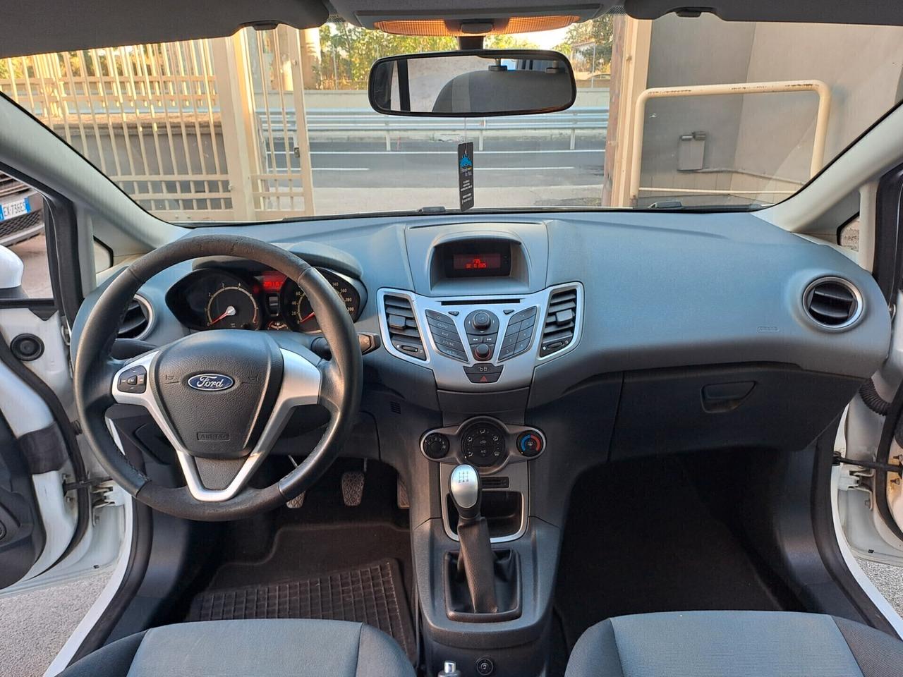 Ford Fiesta 1.4 5 porte Bz.- GPL Titanium