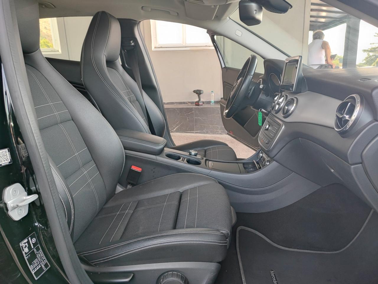 Mercedes-benz GLA 220 d Automatic 4Matic Premium
