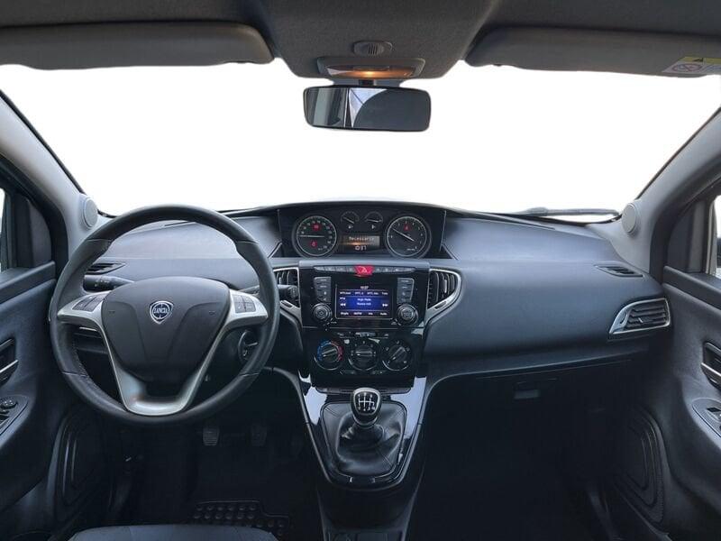 Lancia Ypsilon III 2021 1.0 firefly hybrid Gold s&s 70cv