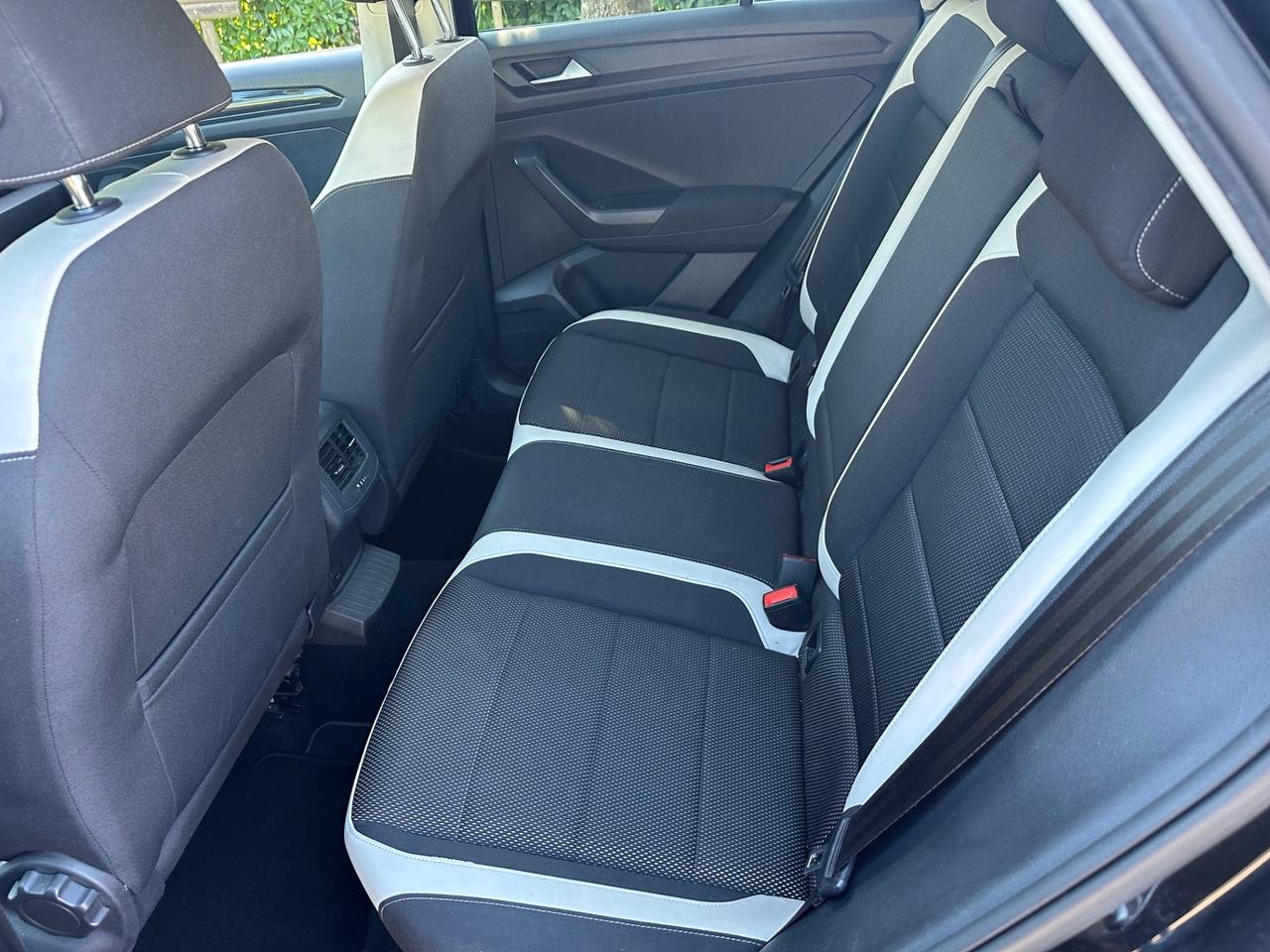 Volkswagen T-Roc 1.5 TSI 2019