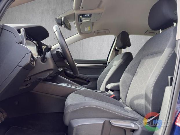 Volkswagen Golf Life 2.0 150cv dsg - PROMO/IV...