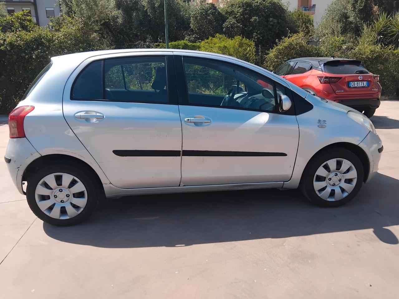 TOYOTA YARIS 1.0 SOL CLIMA 5 PORTE