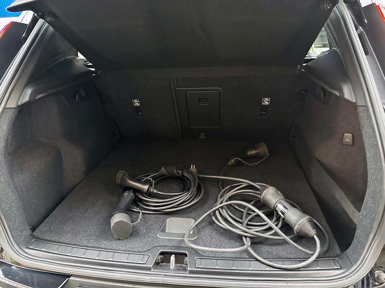 Volvo XC40 T5 Recharge Plug-in Hybrid Inscription Expression Automatica Unico Proprietario