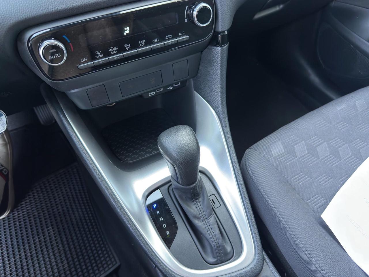 Toyota Yaris 1.5h Active