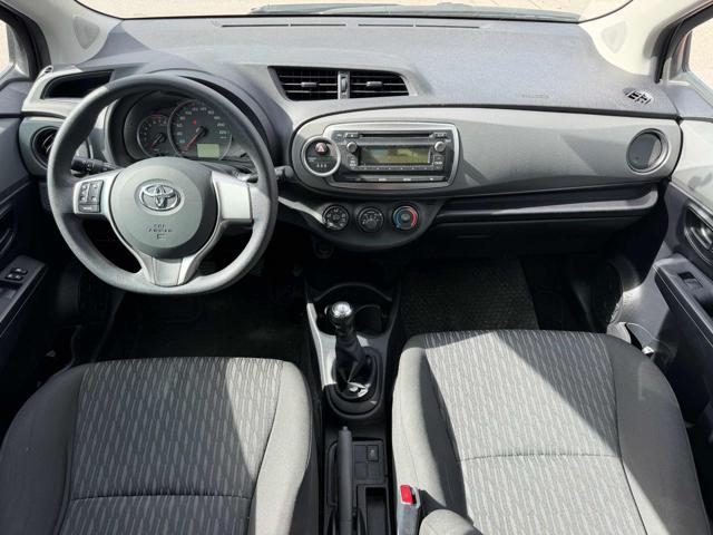 TOYOTA Yaris 1.0 5 porte Lounge