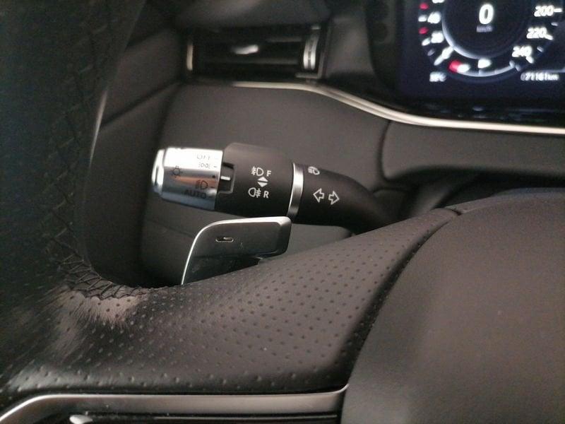 Land Rover Range Rover Evoque 2.0d i4 mhev R-Dynamic SE awd 163cv auto