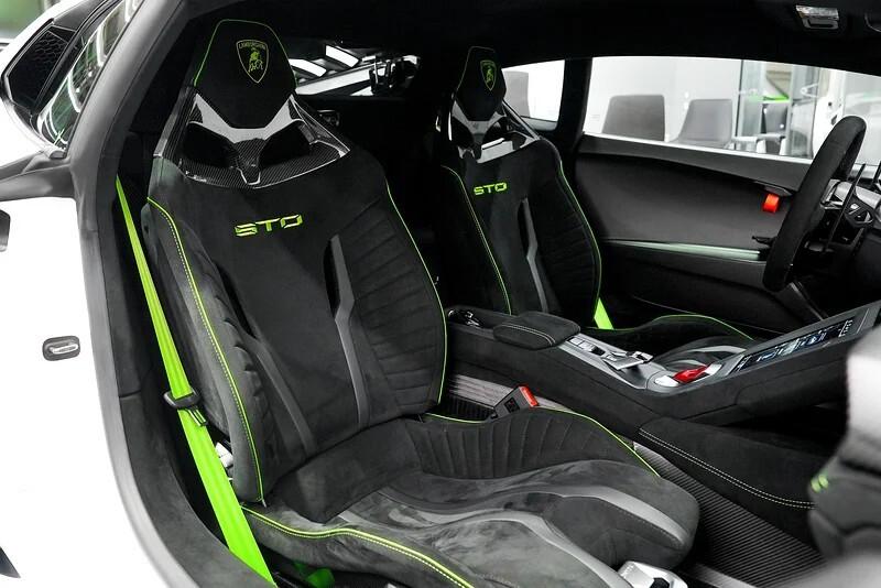 Lamborghini Huracàn STO 5.2 V10 NOLEGGIO LUNGO TERMINE - LEASING FULL INCLUSIVE