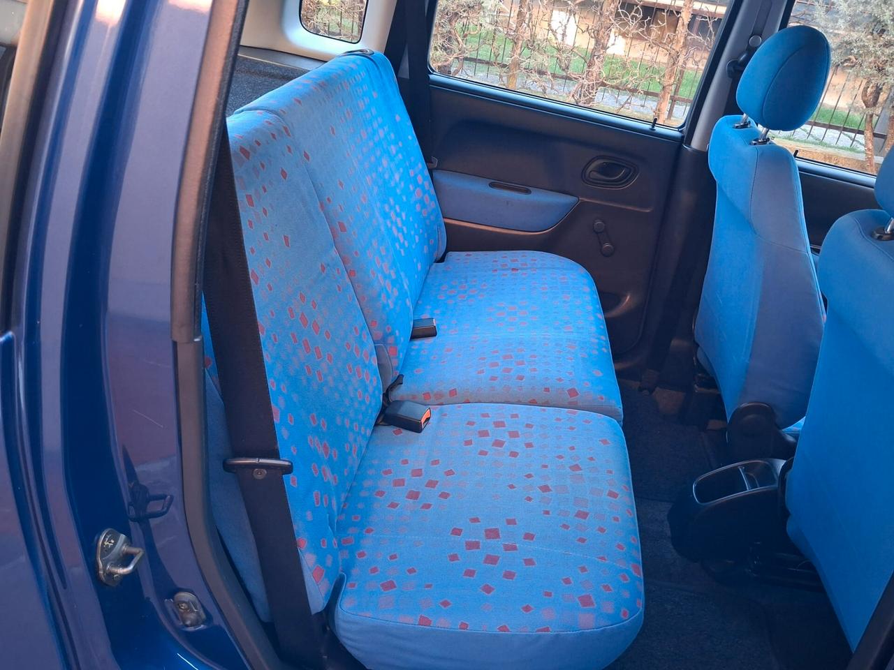 Opel Agila 1.0 12V Club