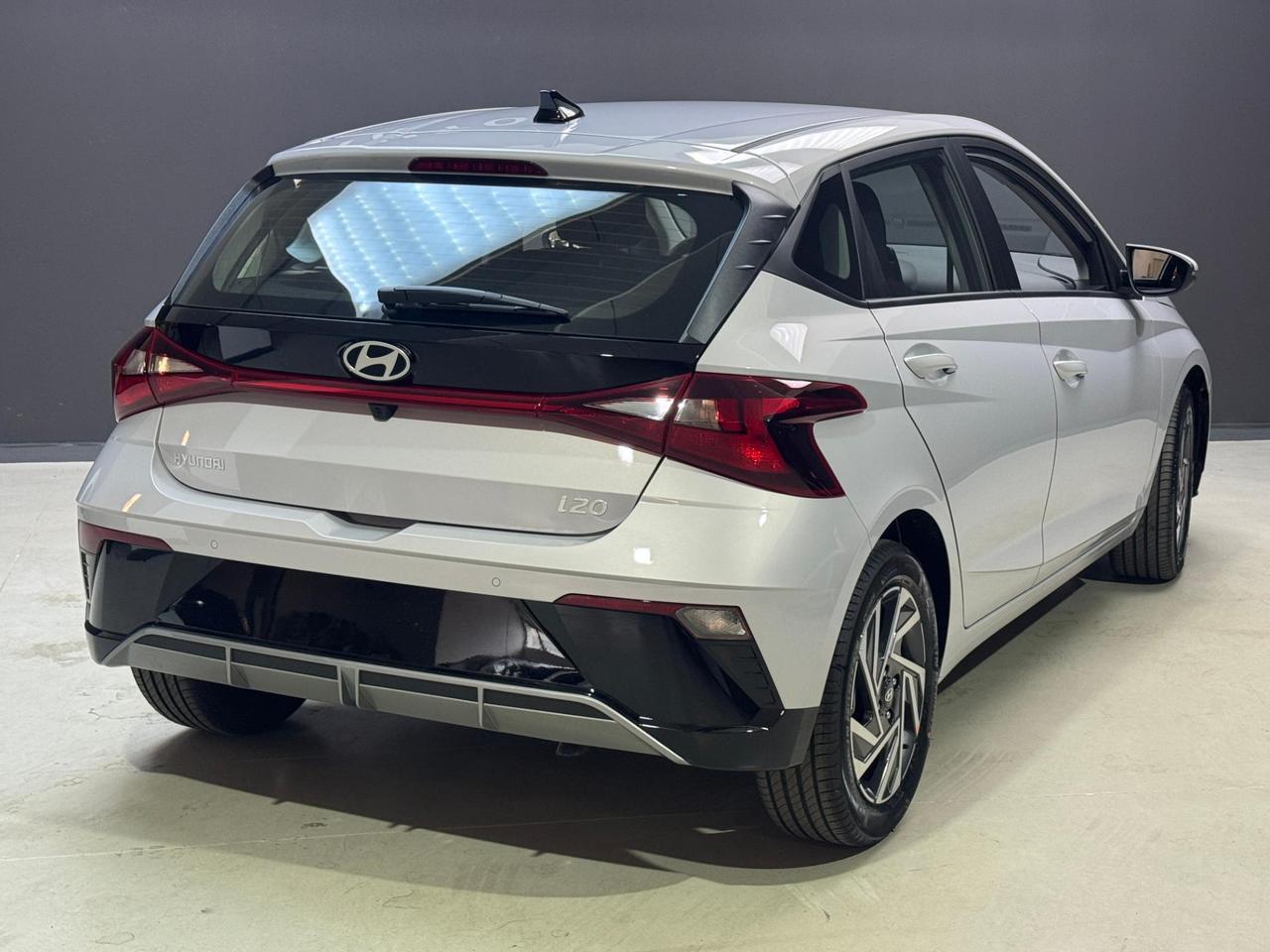 Hyundai i20 1.0 90cv MY 2026