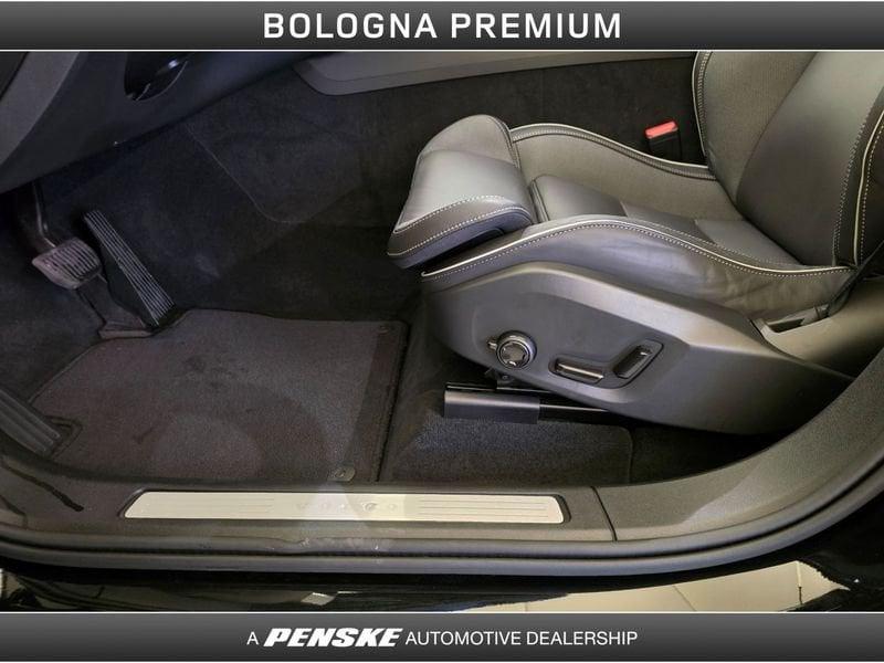 Volvo XC60 XC60 B5 AWD automatico Plus Dark