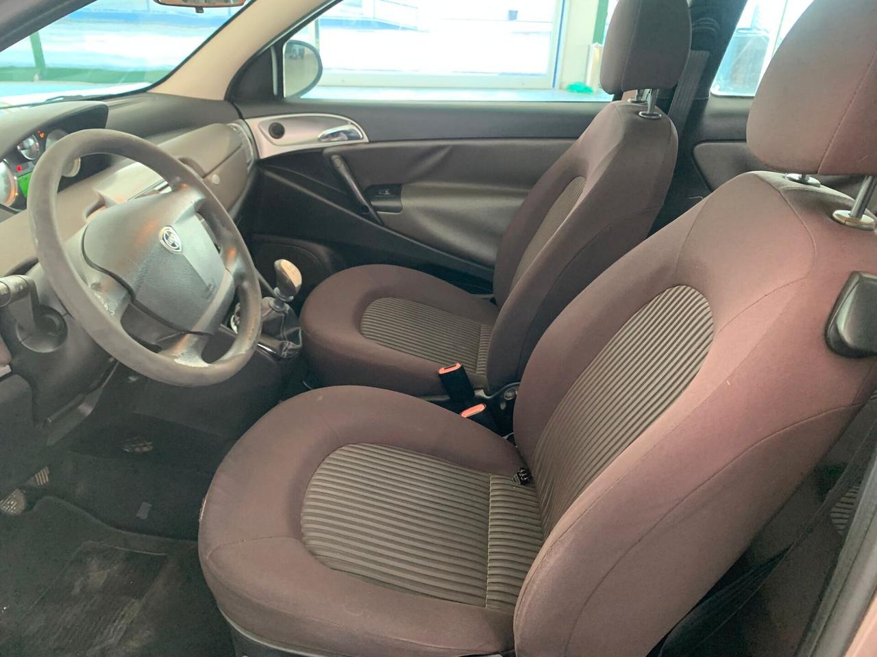 Lancia Ypsilon 1.2 69 CV Diva