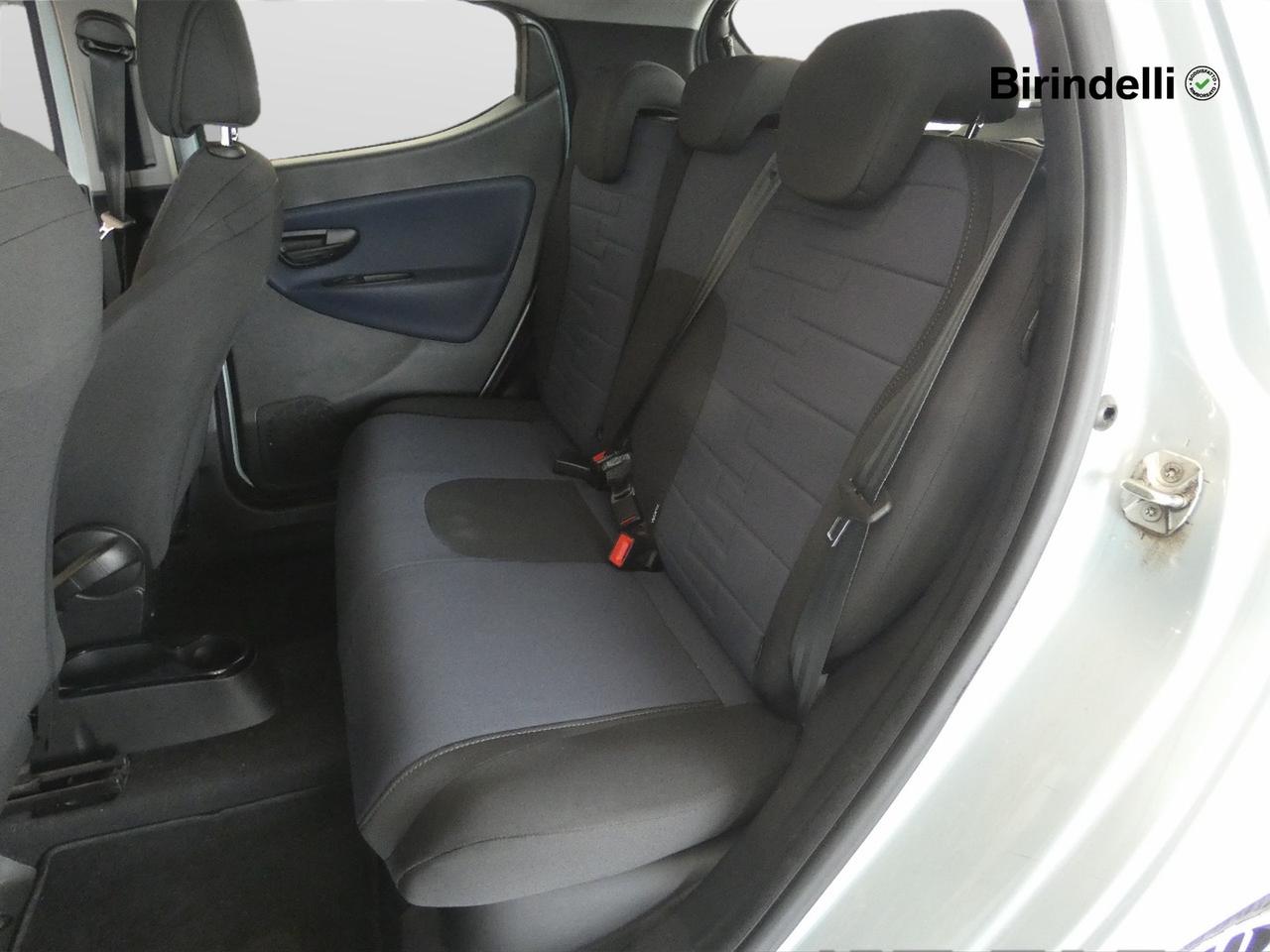 LANCIA Ypsilon 3ª serie - Ypsilon 1.0 FireFly 5 porte S&S Hybrid Platino