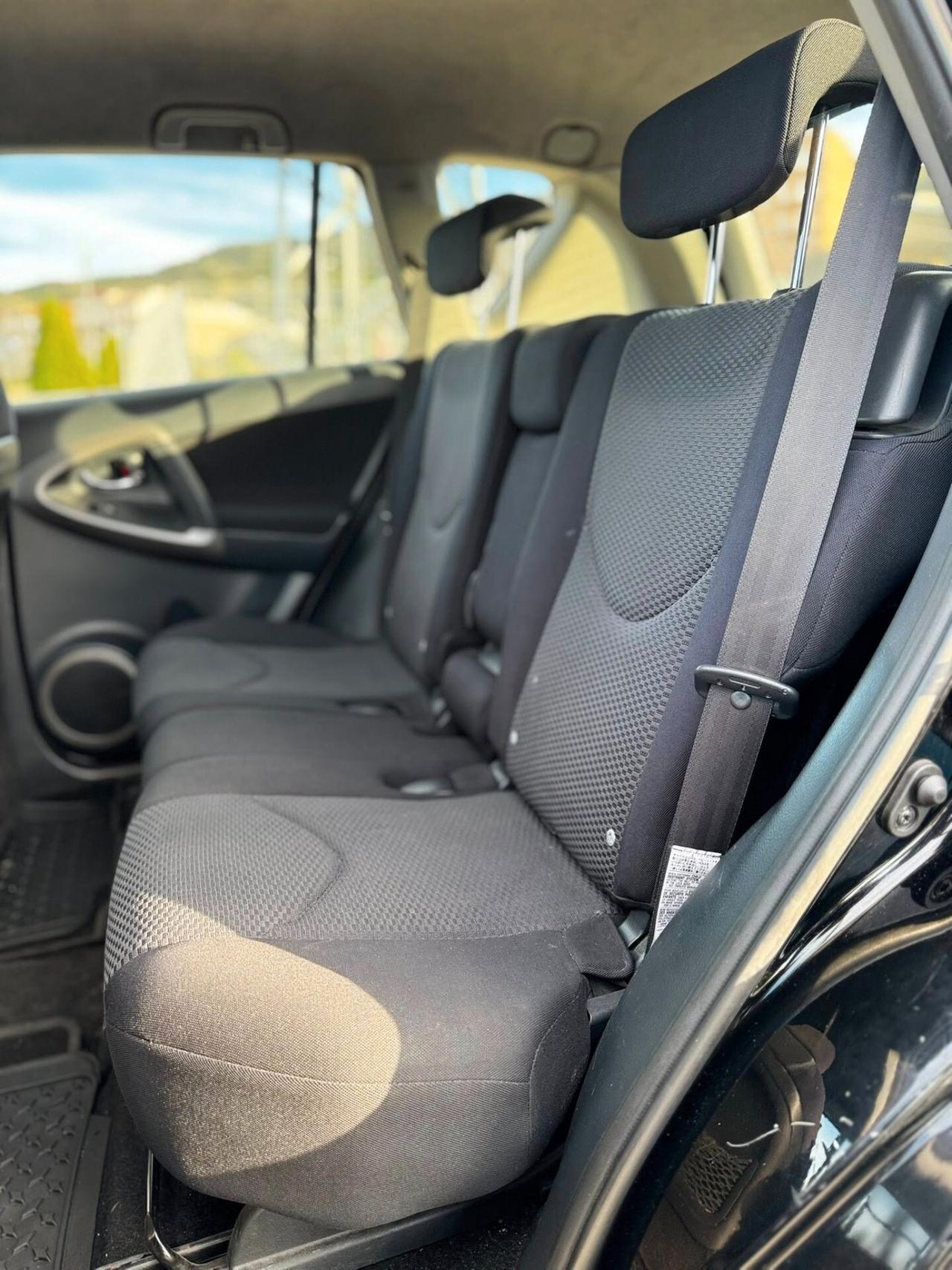 Toyota RAV 4 RAV4 2.2 D-4D 136 CV Luxury