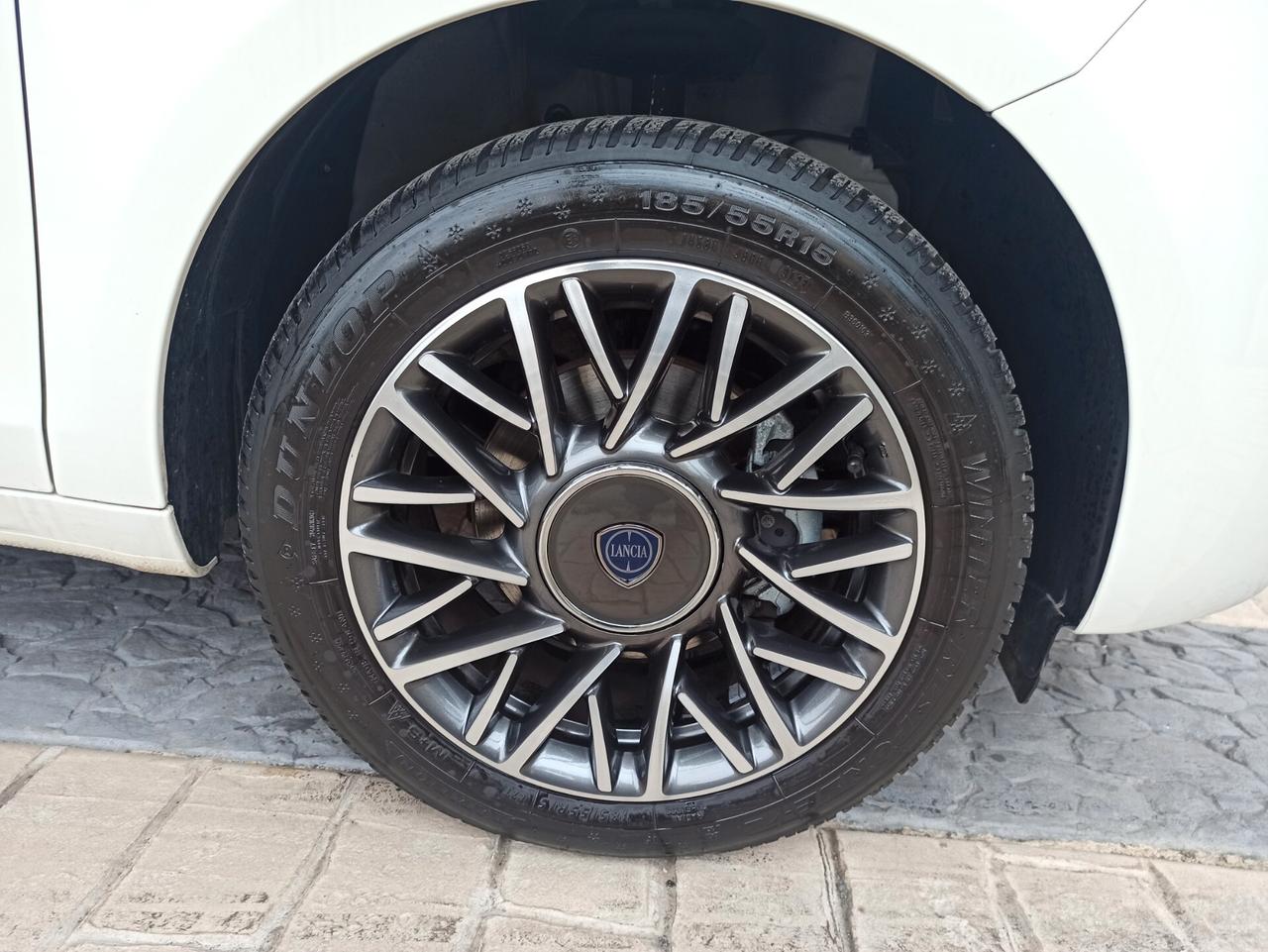 Lancia Ypsilon 1.0 FireFly 5 porte S&S Hybrid Gold 2023
