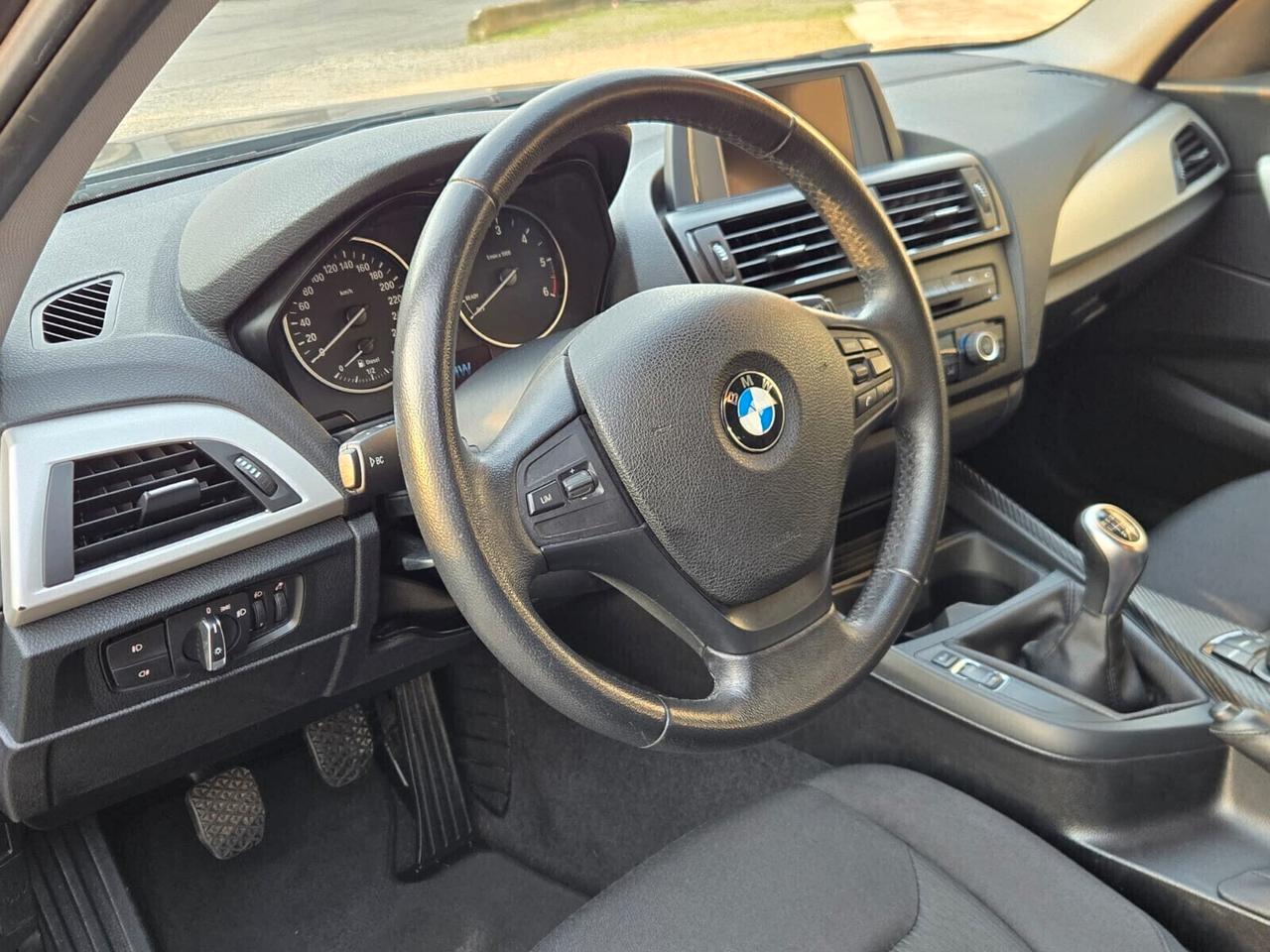 Bmw 116d 5p. VERS. SPORT