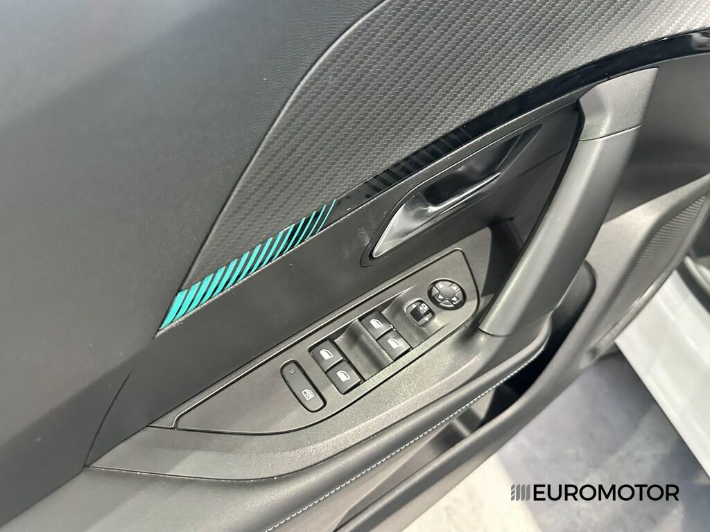 Peugeot 2008 1.5 BlueHDi Allure Pack
