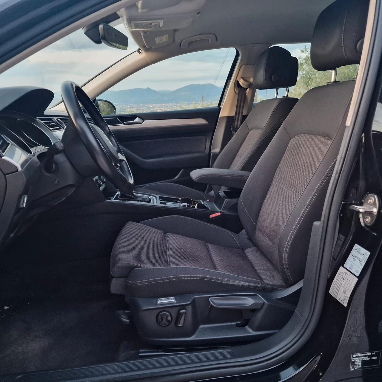 Volkswagen Passat Variant 2.0 TDI DSG impeccabile unico proprietario
