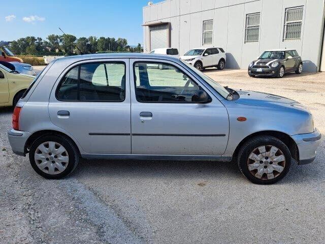 Nissan Micra 1.0 16V 5 P.