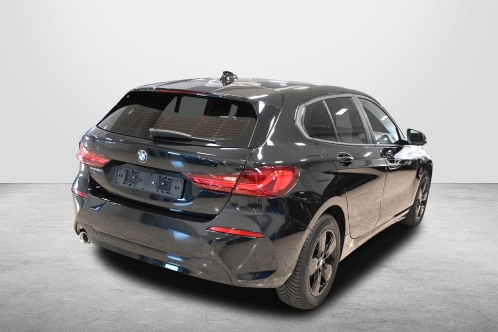 Bmw 116 116D 6M BUSINESS ADVANTAGE ( FARI LED - COCKPIT PDC NAVI MIRROR CRUISE ) KM 23000