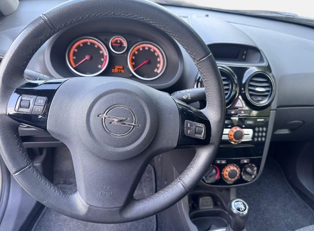 Opel Corsa 1.2 5 porte Sport