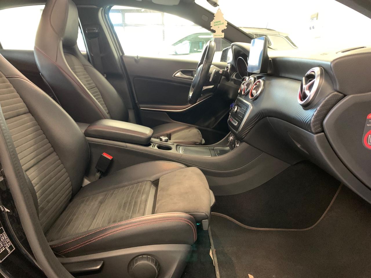 Mercedes-benz A 180 d Automatic Premium AMG Line