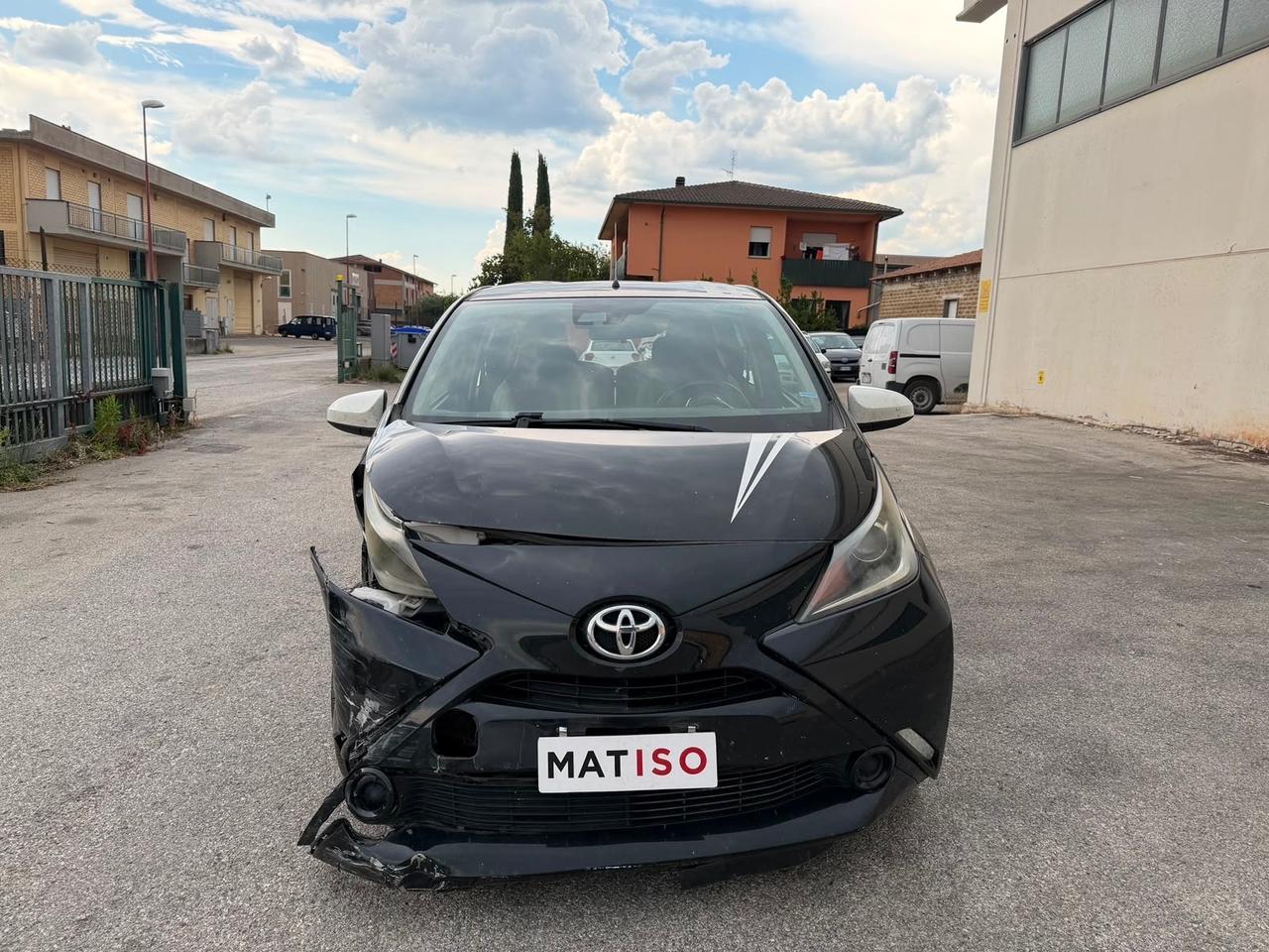 Toyota Aygo 1.0 VVT-i AUTO INCIDENTATA 99000 KM
