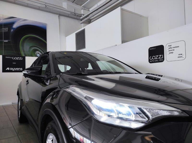 TOYOTA C-HR (2016-2023) - C-HR 1.8 Hybrid E-CVT Business