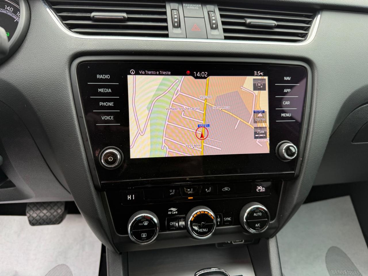 Skoda Octavia 1.6 TDI CR 115 CV DSG Executive IVA ESPOSTA