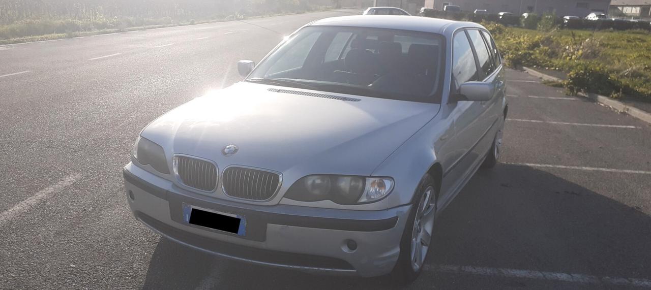 Bmw 320 320i (2.2) cat Touring Eletta
