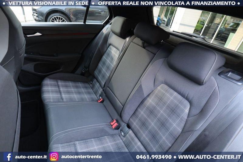 Volkswagen Golf 8 GTD DSG 2.0 TDI 200CV 19 IQ.LIGHT LED