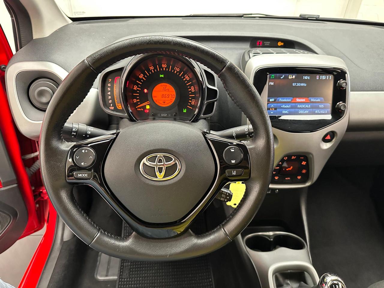 Toyota Aygo 5p 1.0 x-play my15