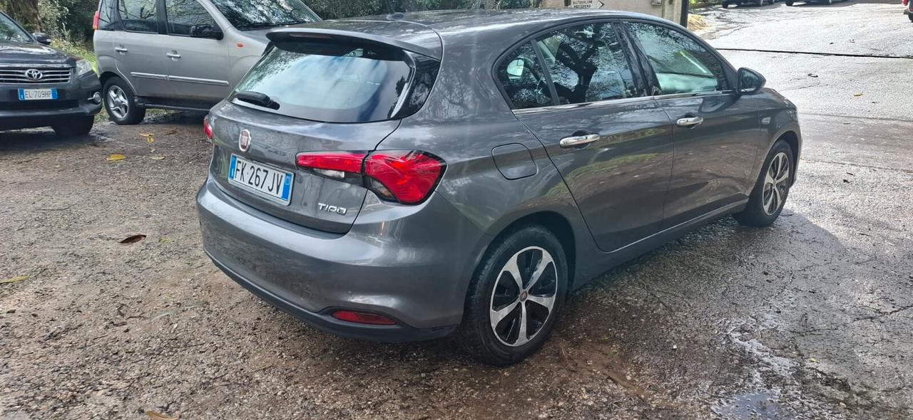 Fiat Tipo 1.6 Mjt SeS 5Porte Lounge