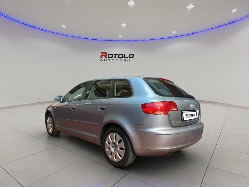 AUDI A3 2ª serie A3 SPB 1.6 16V FSI Attraction