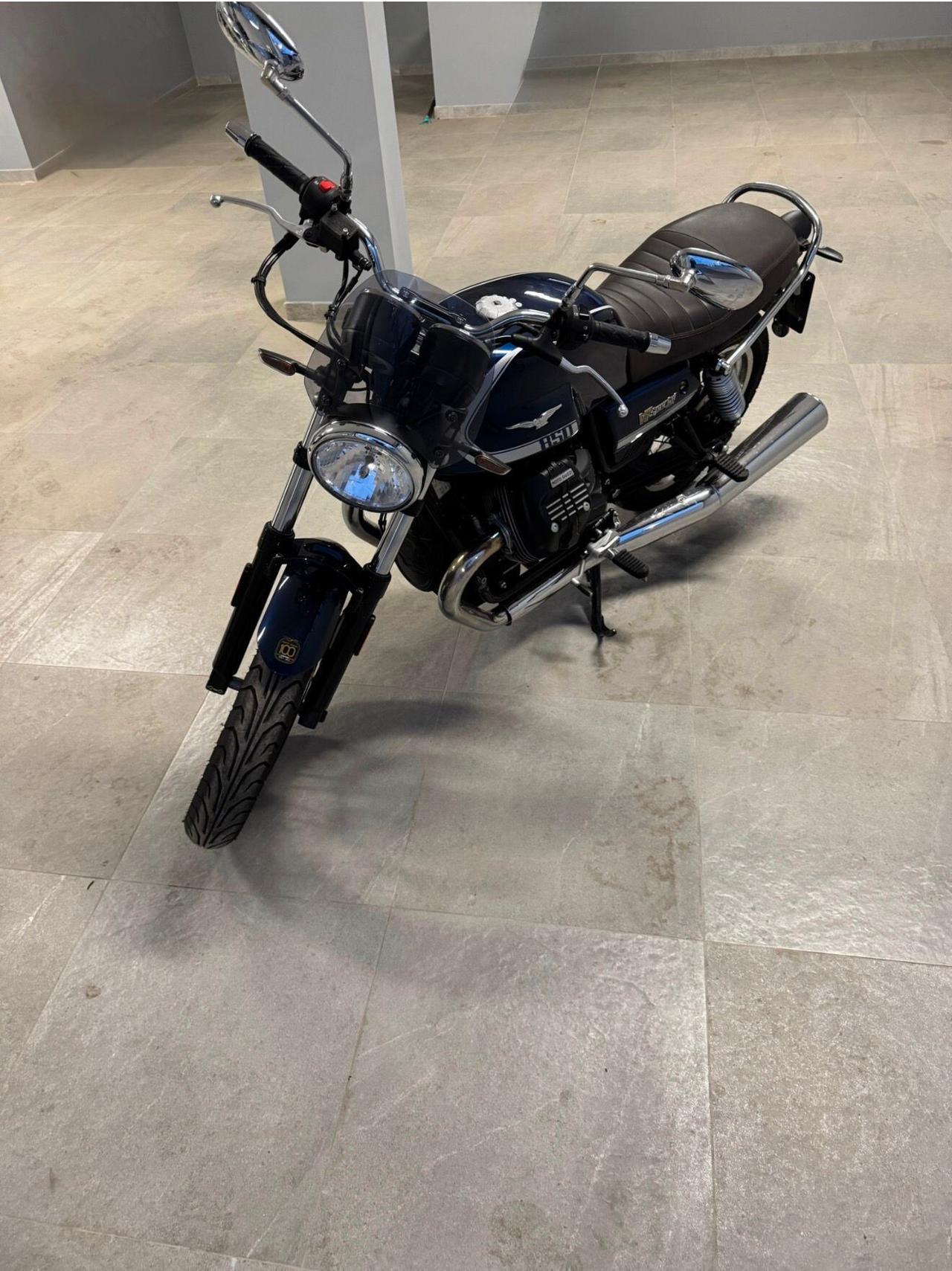 Moto Guzzi V85 V7850 SPECIAL versione speciale 100° anniversario