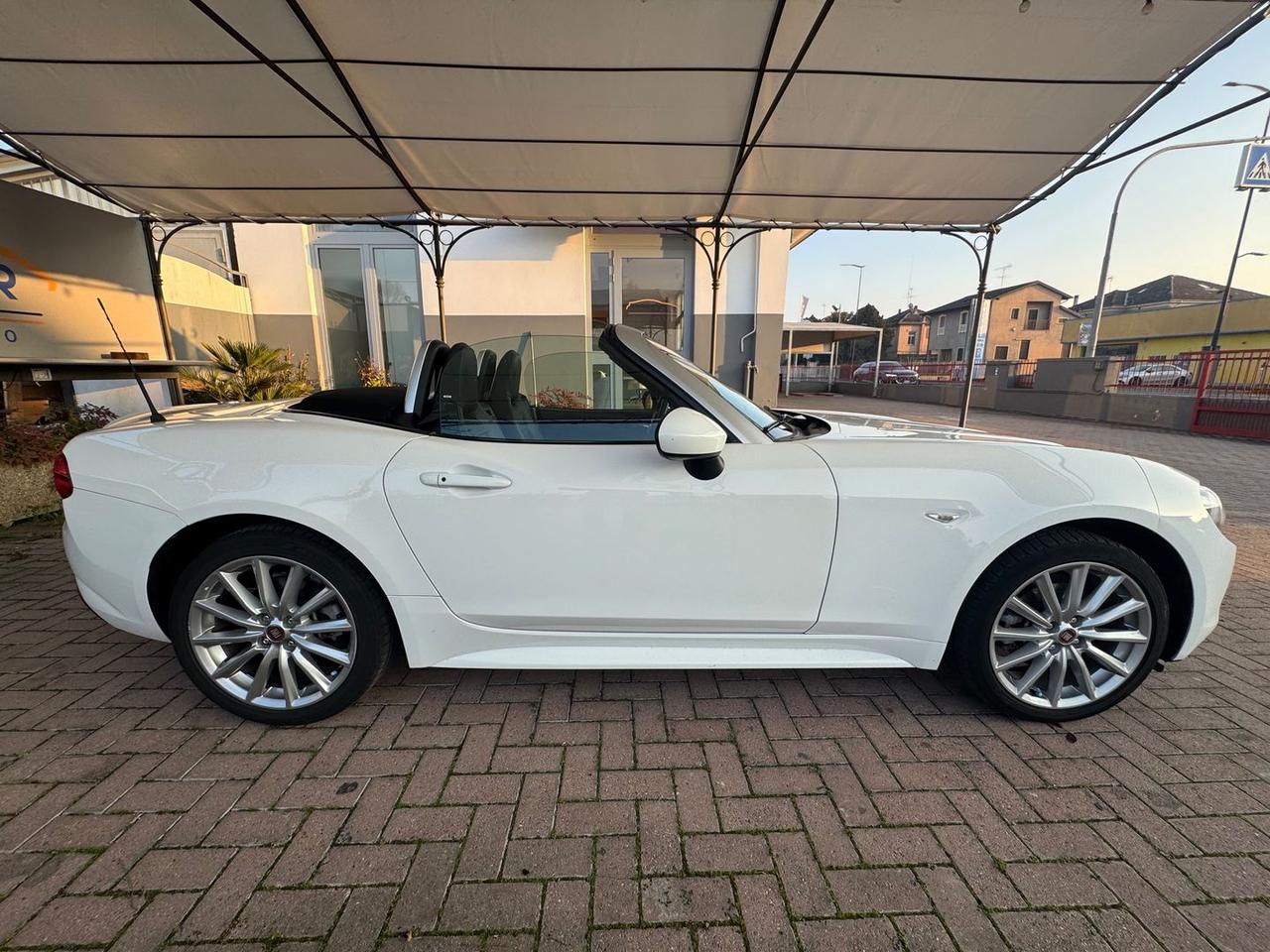 Fiat 124 Spider Lusso 1.4 Multiair Turbo #8435