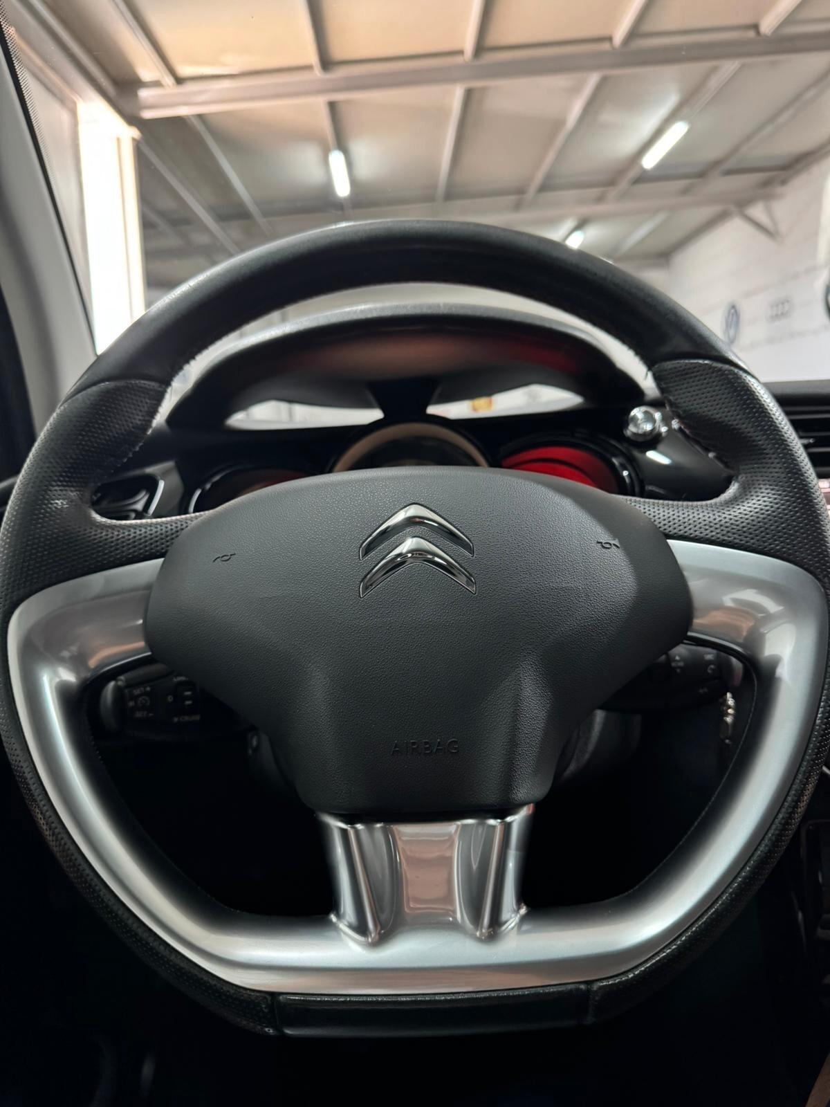 Citroen C3 BlueHDi 100 S&S Exclusive