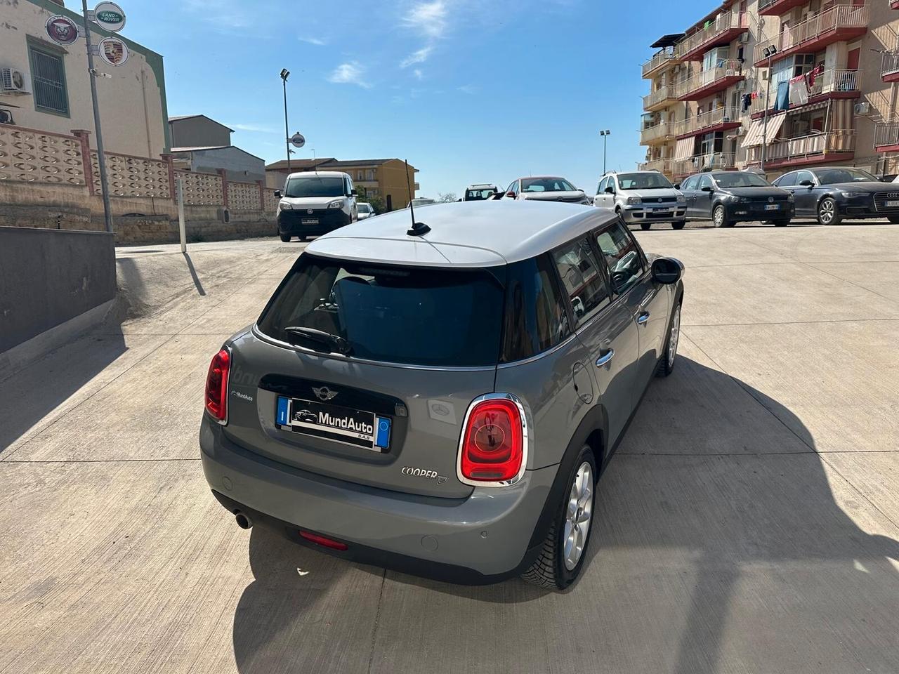 Mini Mini 1.5 Cooper D Automatica Neopatenati Business XL 5 porte