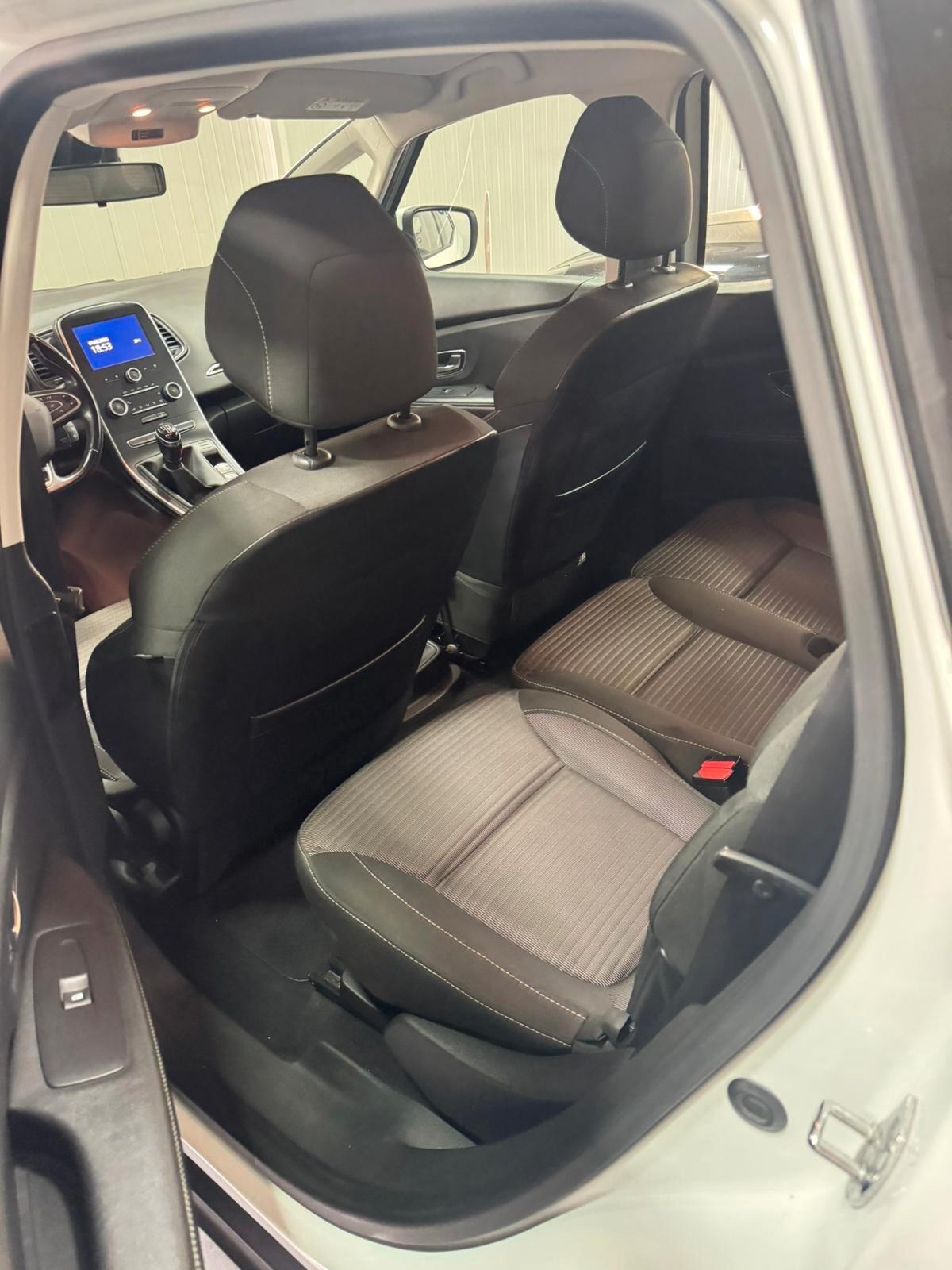 Renault Scenic Scénic dCi 8V 110 CV EDC Energy Bose
