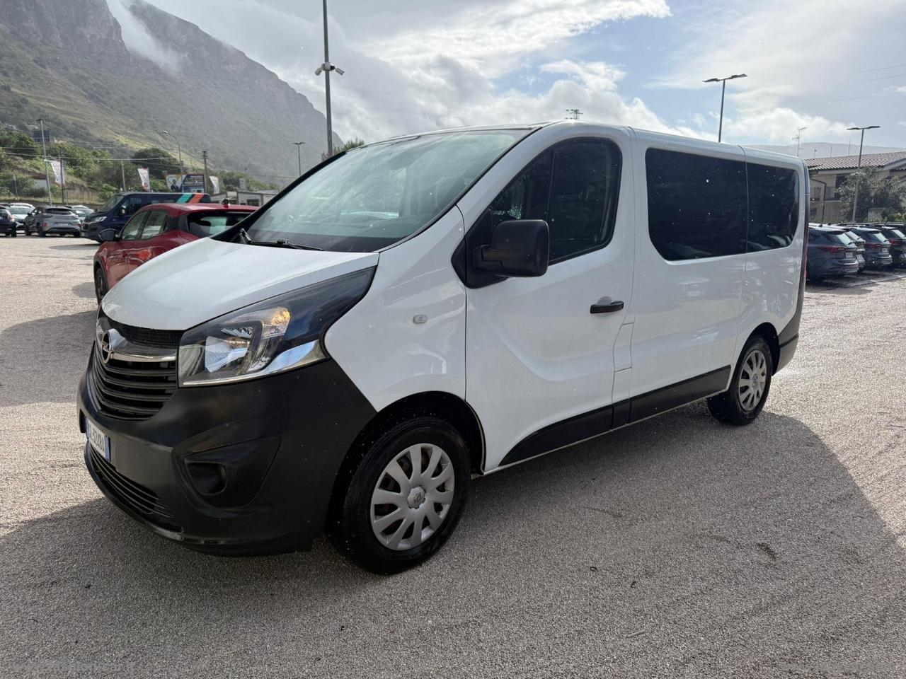 Vivaro 29 1.6 BiT. EcoF. PC-TN Combi