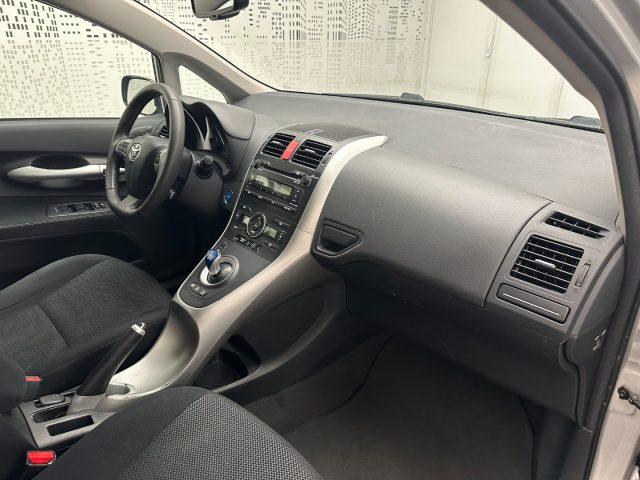 TOYOTA Auris 1.8 Hybrid 5 porte Lounge